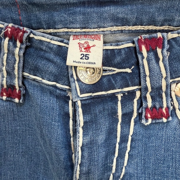 True Religion curvy skinny super T stiching jeans - Picture 4 of 4